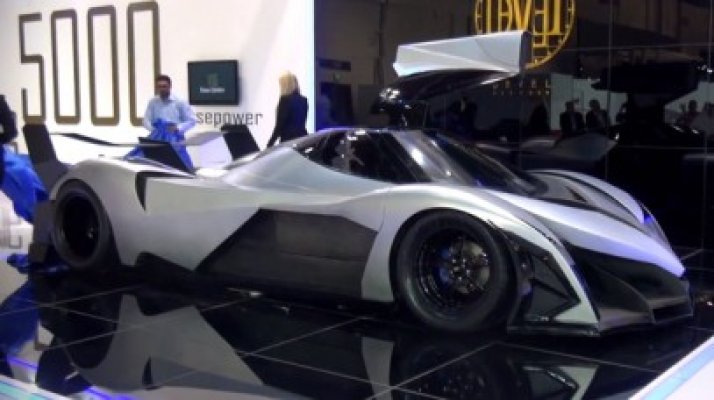 Devel Sixteen e un supercar arab de 5.000 CP